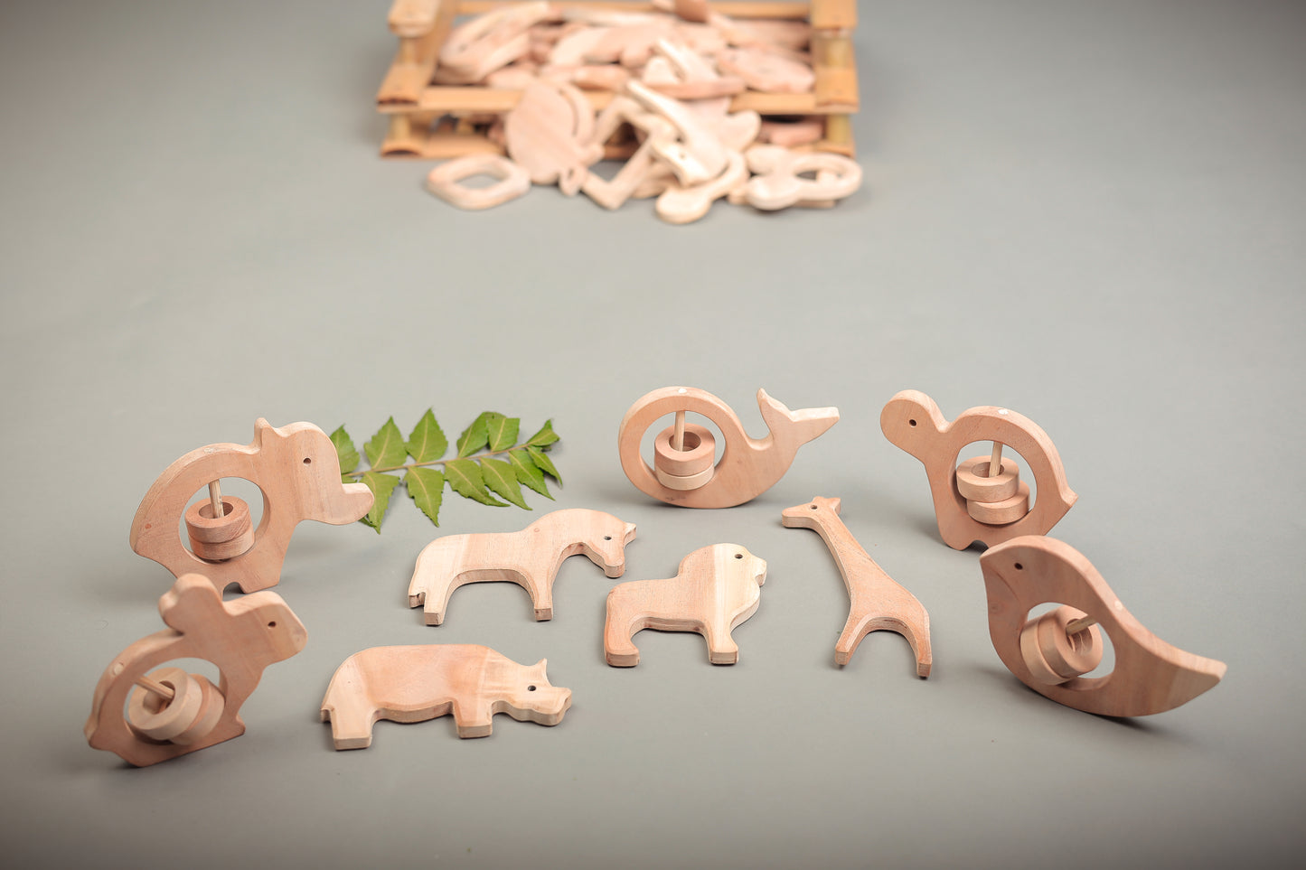 Wild Wonders – 8-Piece Neem Wood Animal Set