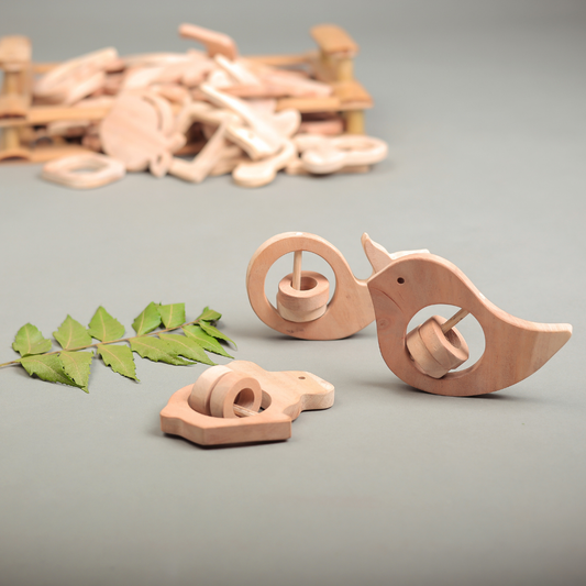 Little Creatures – 3-Piece Neem Wood Rattle Set