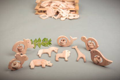 Wild Wonders – 8-Piece Neem Wood Animal Set